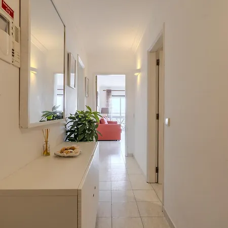 #370 1br Riamar Sea View & *
